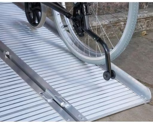 Rampe d'Accès Pliable en Aluminium BASIK